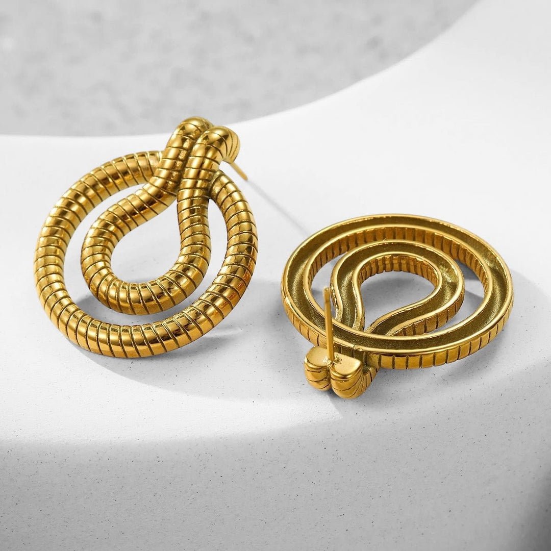 Boucles d’Oreilles Athalia – Créoles Sculpturales et Majestueuses - Priscille & Aquila