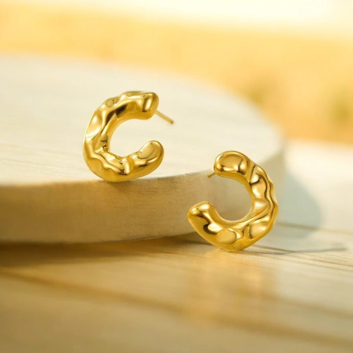 Boucles d’Oreilles Marie – Élégance Brute et Intemporelle - Priscille & Aquila