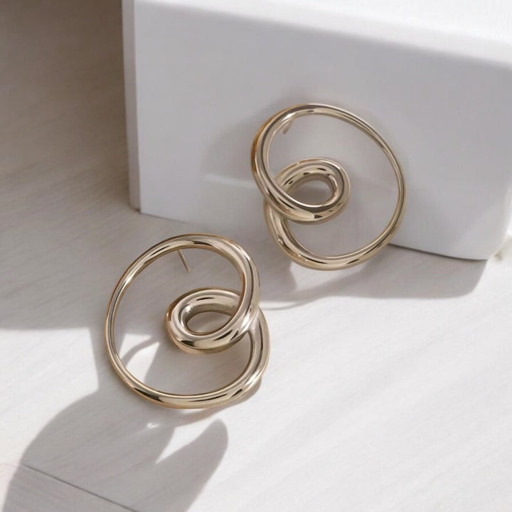 Boucles d’Oreilles Judith – Élégance Moderne et Raffinement Intemporel - Priscille & Aquila