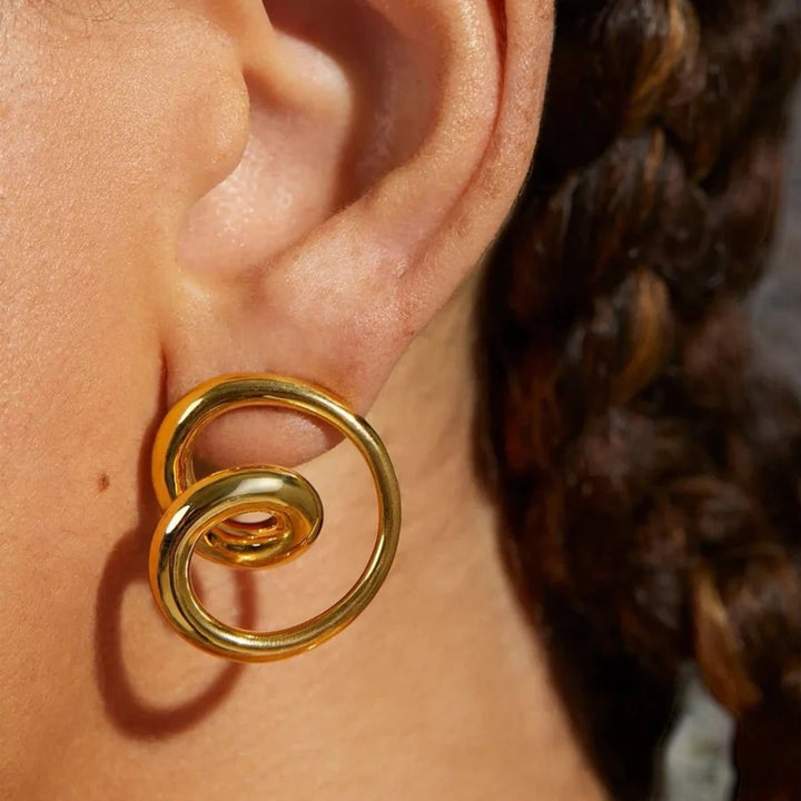 Boucles d’Oreilles Judith – Élégance Moderne et Raffinement Intemporel - Priscille & Aquila