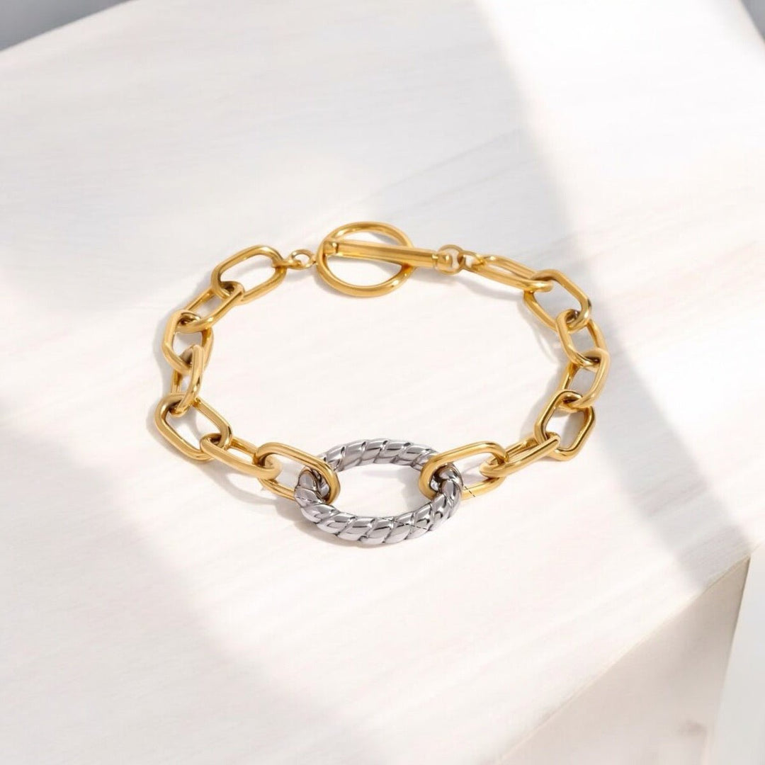 Bracelet Abigael – Élégance Contrastée et Sophistication Moderne - Priscille & Aquila