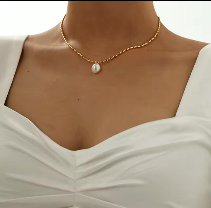 Collier Stella – Élégance Discrète et Intemporelle - Priscille & Aquila