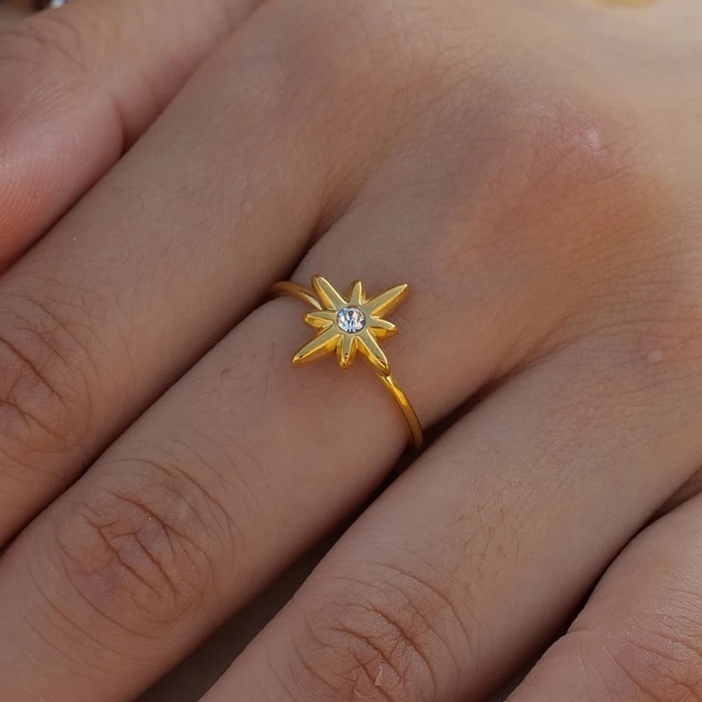 Bague Esther : Une étoile pour sublimer vos mains - Priscille & Aquila